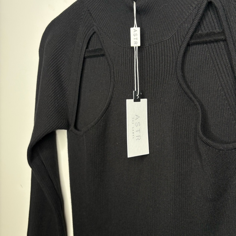 NWT ASTR The Label Front Cutout Long Sleeve Sweater Midi Dress - Picture 6 of 8